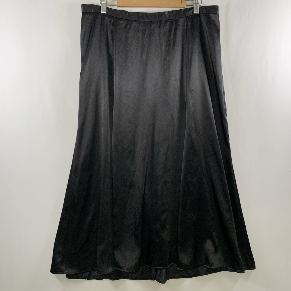 Maggie Barnes Womens 90s Minimalist Satin Maxi Skirt Sz 18W Black Bias Chic